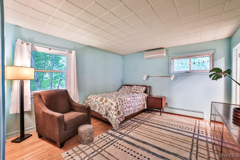 425 Tryon Drive Lewiston, NY 14092 - Photo 17 of 32 First floor primary suite