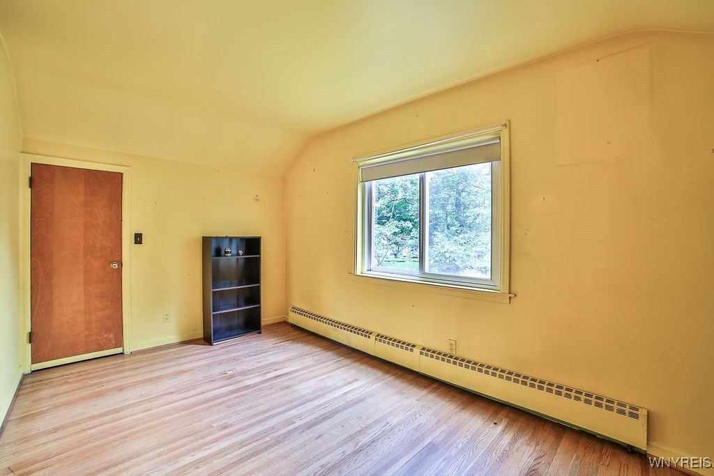 425 Tryon Drive Lewiston, NY 14092 - Photo 25 of 32 Bedroom 4 second level