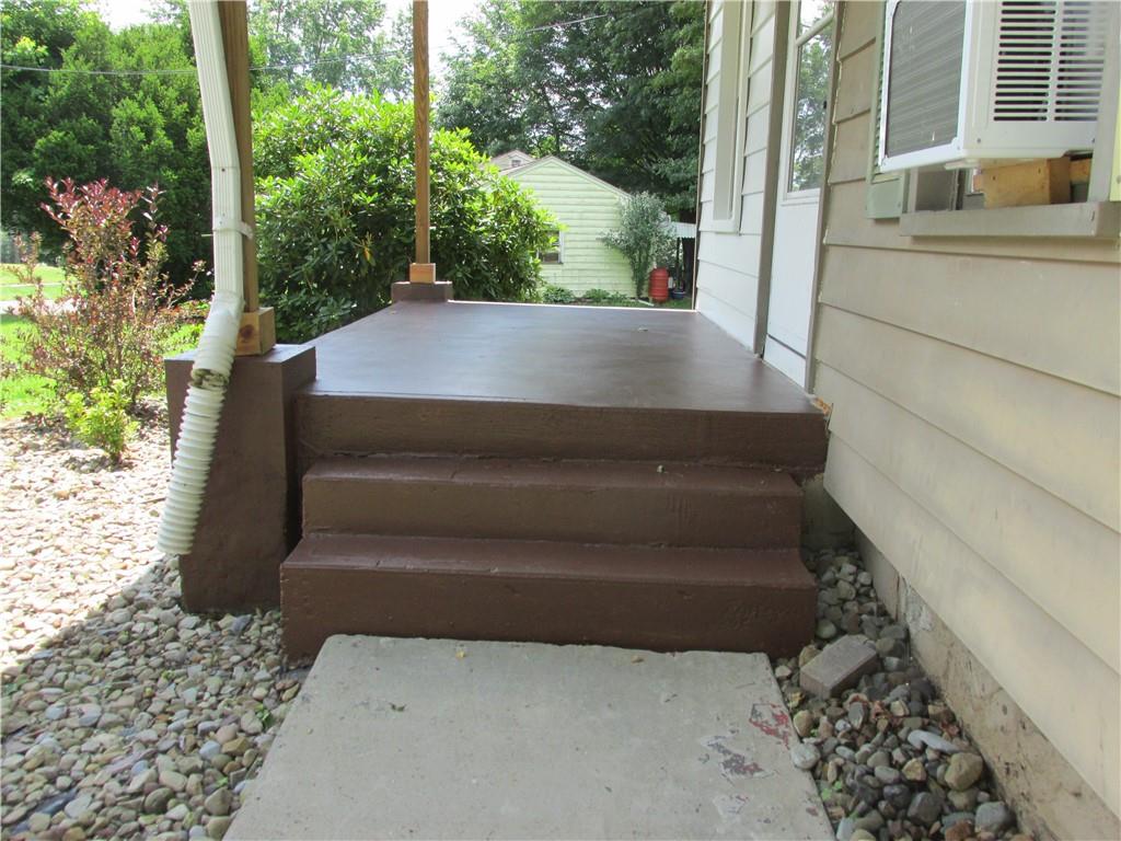 421 Mercer Road Greenville, PA 16125 - Photo 2 of 25 a view of entryway