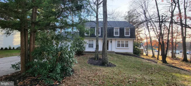 $675,000 | 1 Holly Oak Drive, Voorhees, NJ 08043