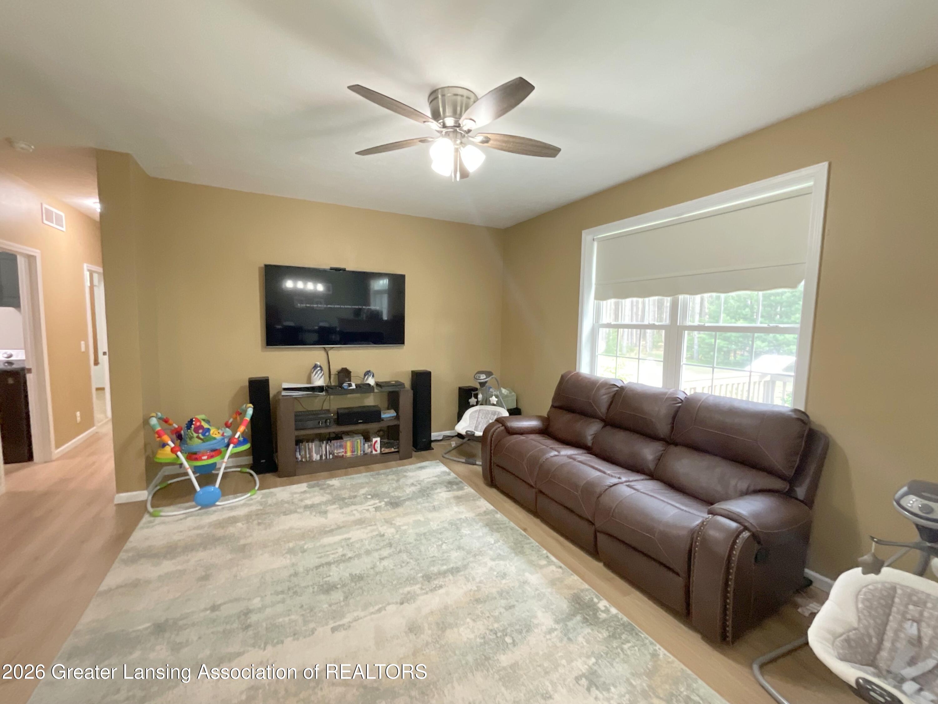 6827 Curtis Road Hale, MI 48739 - Photo 13 of 43 5