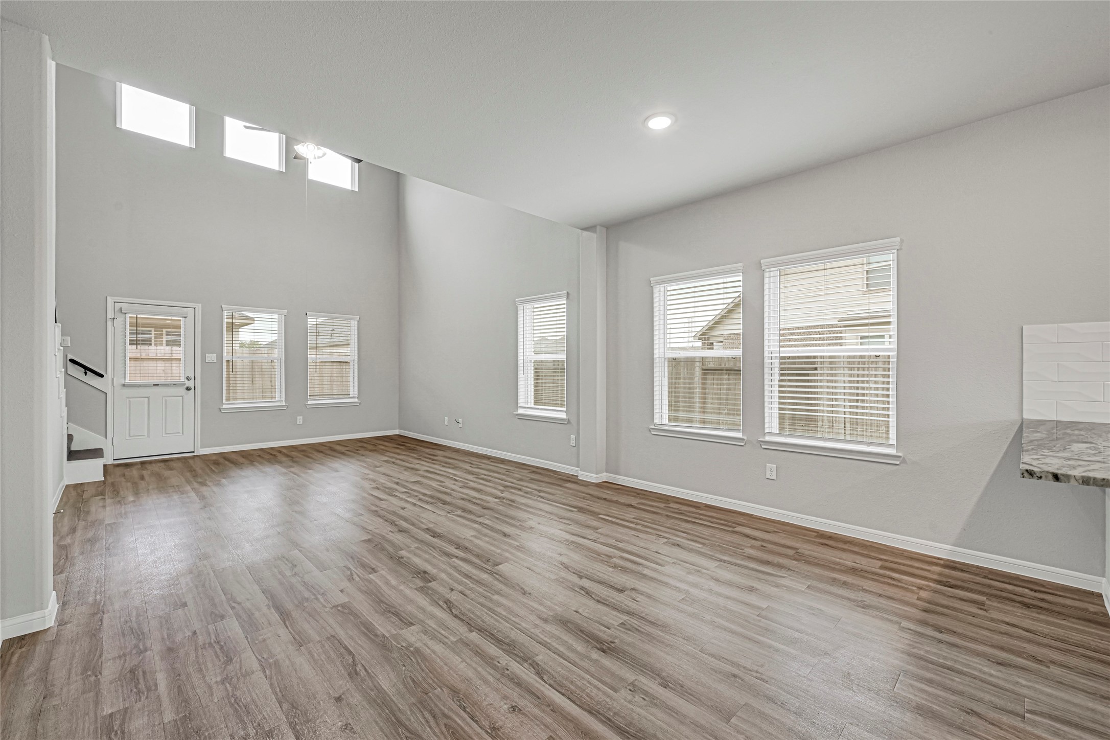 2106 Spring Hollow Drive Baytown, TX 77521 - Photo 10 of 31