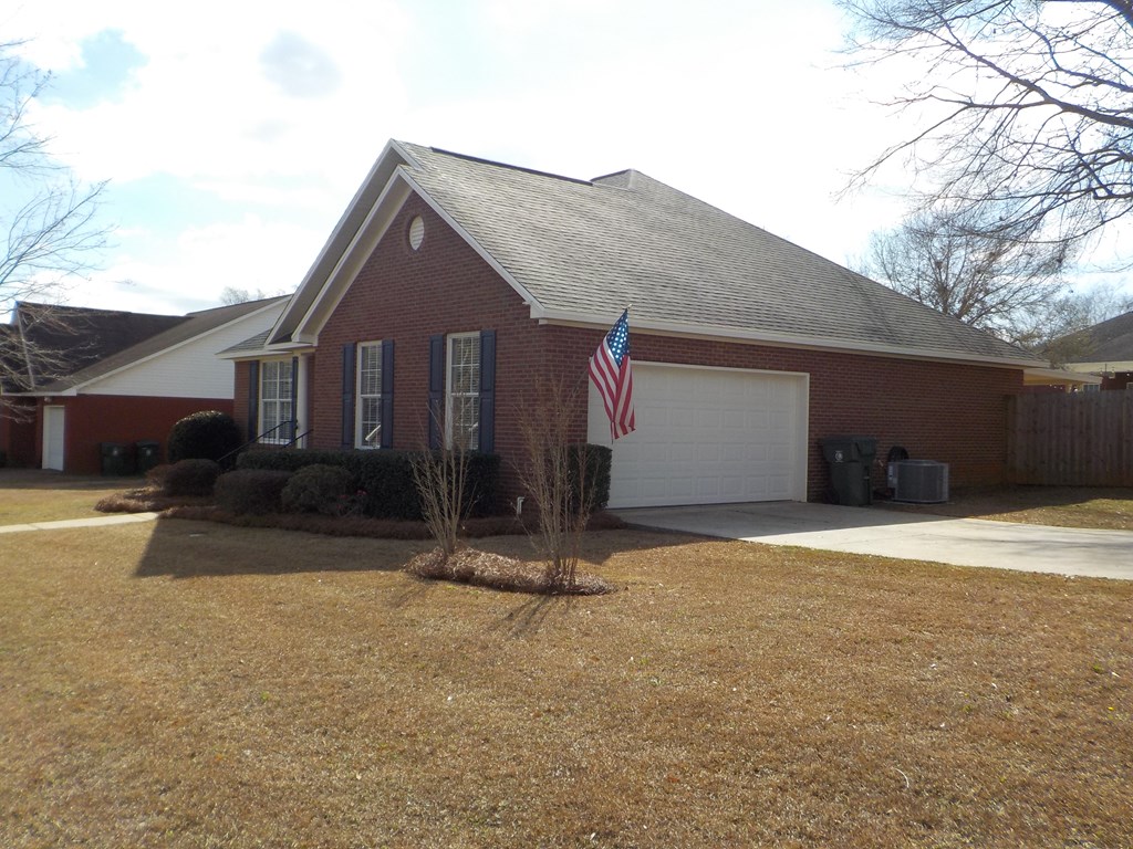 200 Spyglass Road Dothan, AL 36305 - Photo 4 of 36