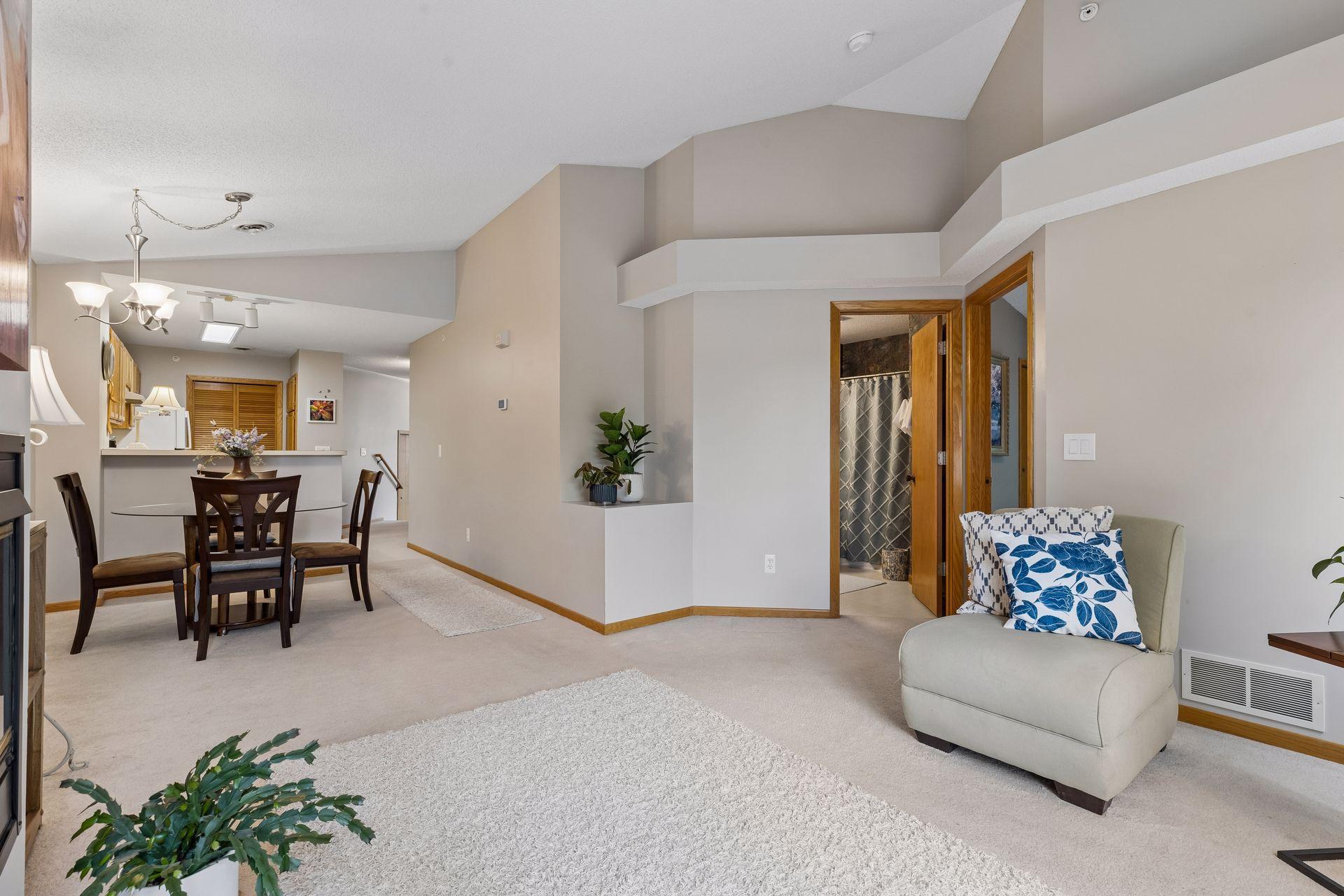 2240 Ranchview Lane North, Unit 80 Plymouth, MN 55447 - Photo 12 of 27