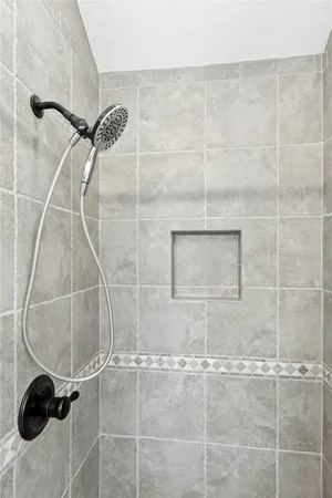 $499,900 | 100 Davis Court, Thorndale, TX 76577