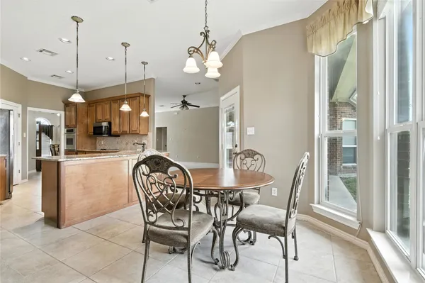 $499,900 | 100 Davis Court, Thorndale, TX 76577