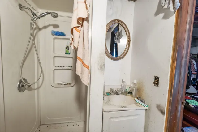 $170,000 | 11505 Lakeview Road, Richmond, IL 60071