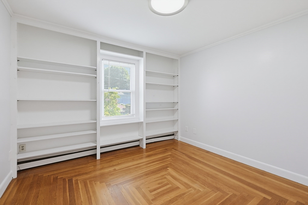 18 Prairie Avenue Bellingham, MA 02019 - Photo 13 of 42