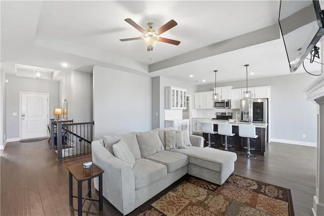 $462,900 | 20916 West 190th Pl Spring Hill, Spring Hill, KS 66083