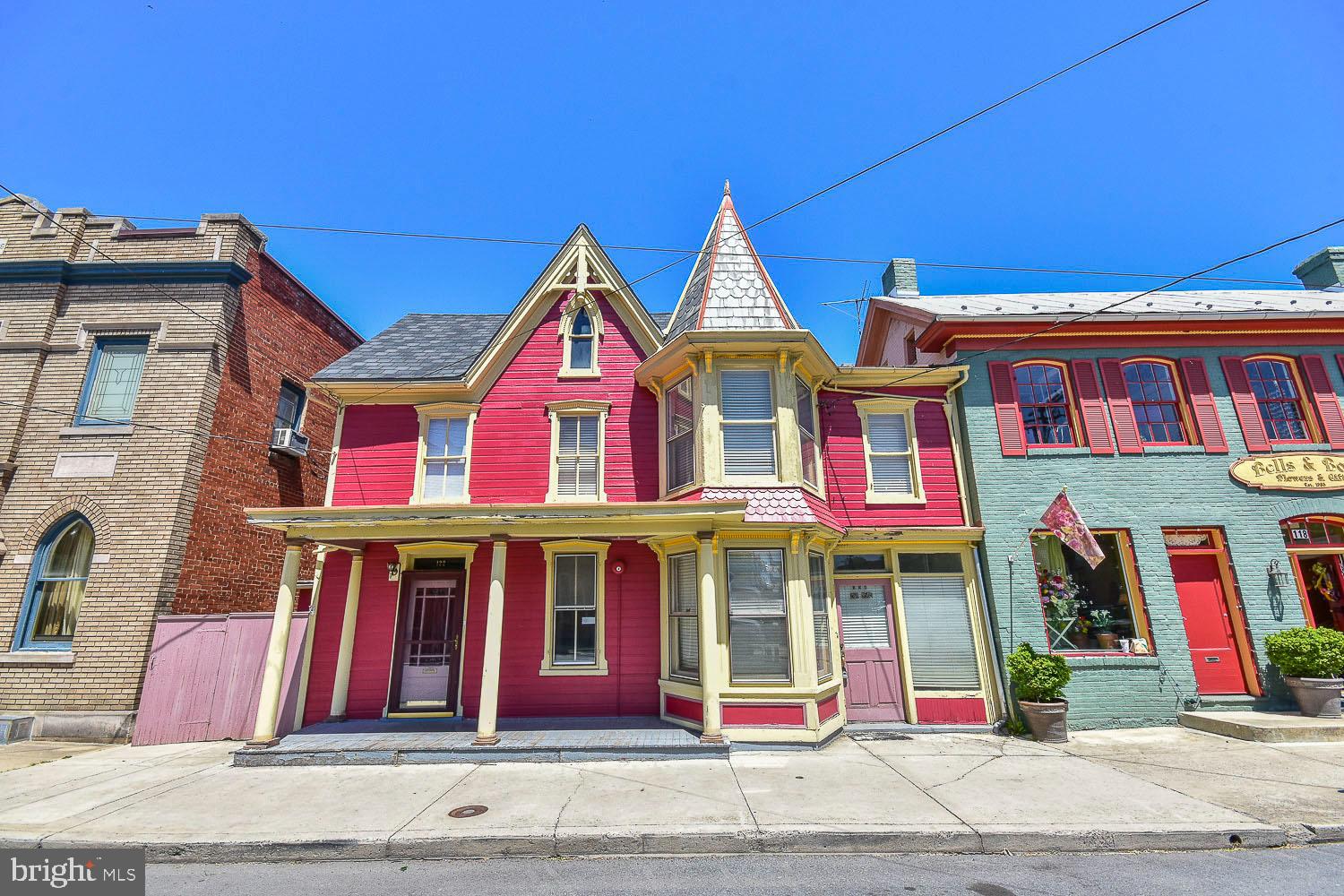 122 West Martin St  