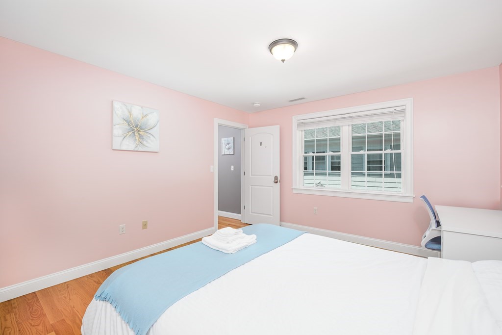 89 Overland Road, Unit 2 Waltham, MA 02451 - Photo 10 of 22