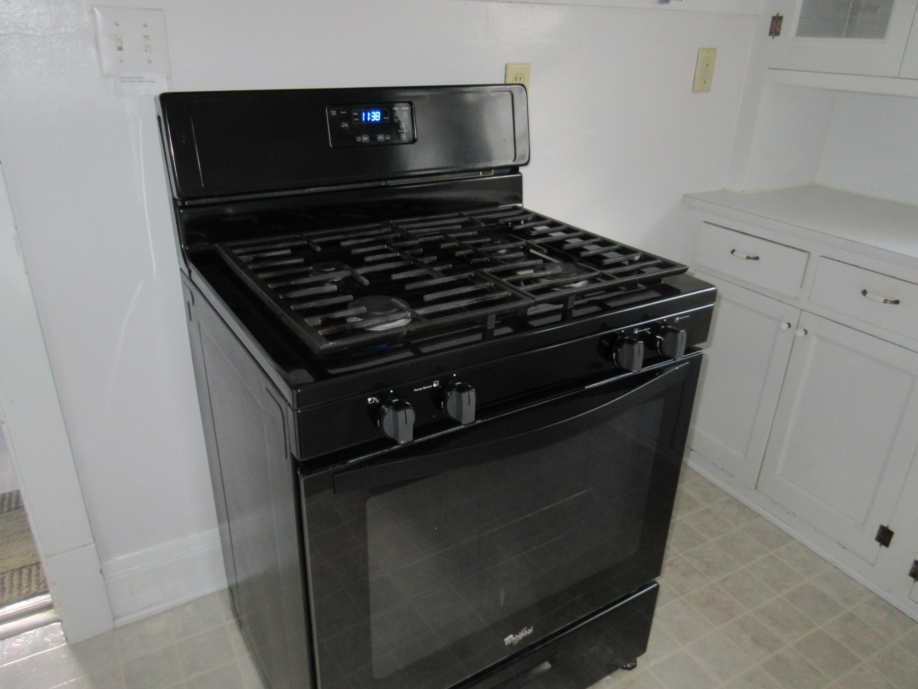 2615 Taylor Avenue, Unit UPPR Racine, WI 53403 - Photo 22 of 25 IMG_5146