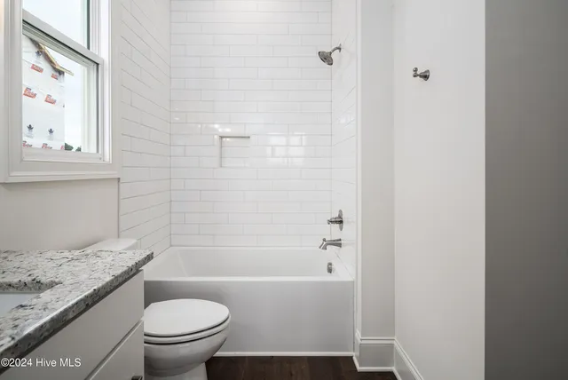 $789,900 | 46 Pine Tree Point, Snow Hill, NC 28580