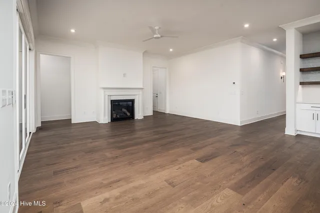 $789,900 | 46 Pine Tree Point, Snow Hill, NC 28580