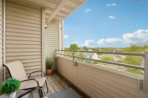 $249,900 | 301 Harbour Town Drive, Unit 432, Madison, WI 53717