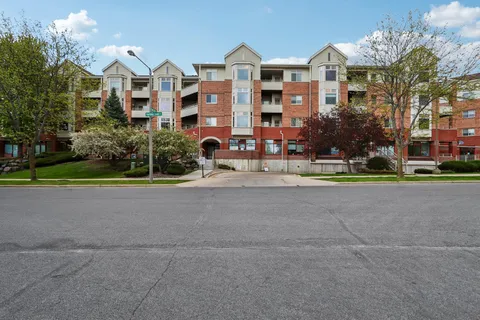 $249,900 | 301 Harbour Town Drive, Unit 432, Madison, WI 53717