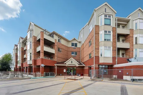 $249,900 | 301 Harbour Town Drive, Unit 432, Madison, WI 53717