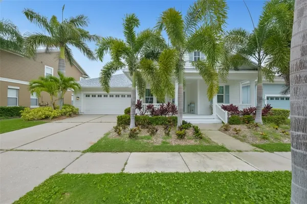 $734,000 | 404 Islebay Drive, Apollo Beach, FL 33572