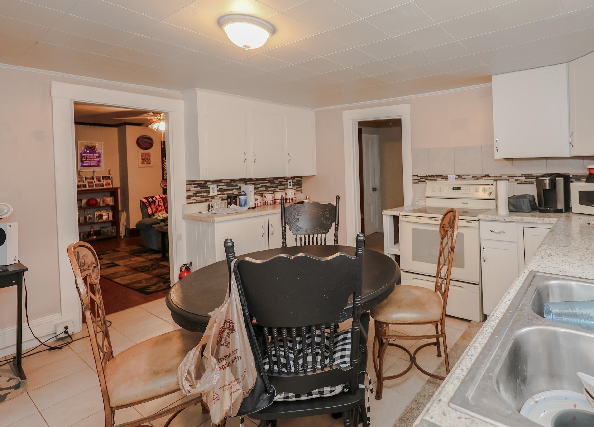 15 Pleasant Street Farmington, NH 03835 - Photo 18 of 33 Gallery Image 18