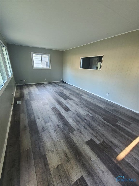 110 Independence Road Toledo, OH 43607 - Photo 5 of 15 Gallery Image 5