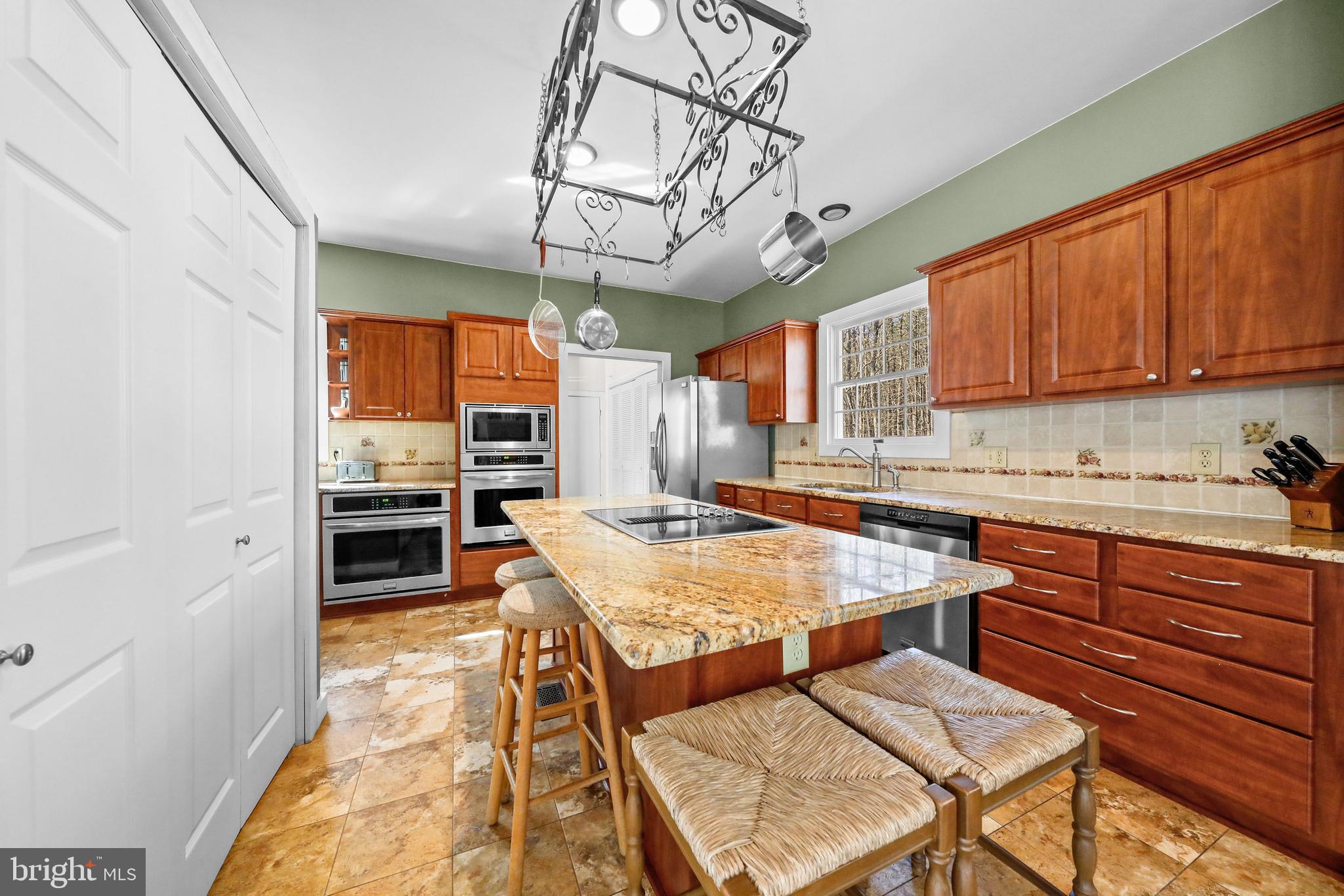 4 Ridge Court Medford, NJ 08055 - Photo 15 of 49 Kitchen