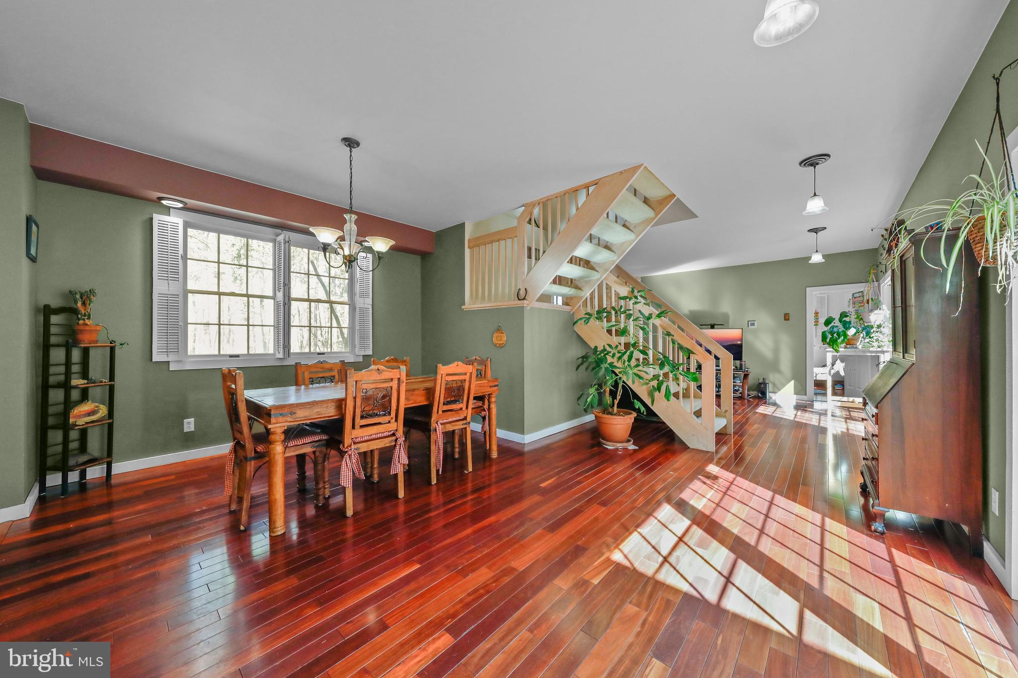 4 Ridge Court Medford, NJ 08055 - Photo 22 of 49 Dining Room