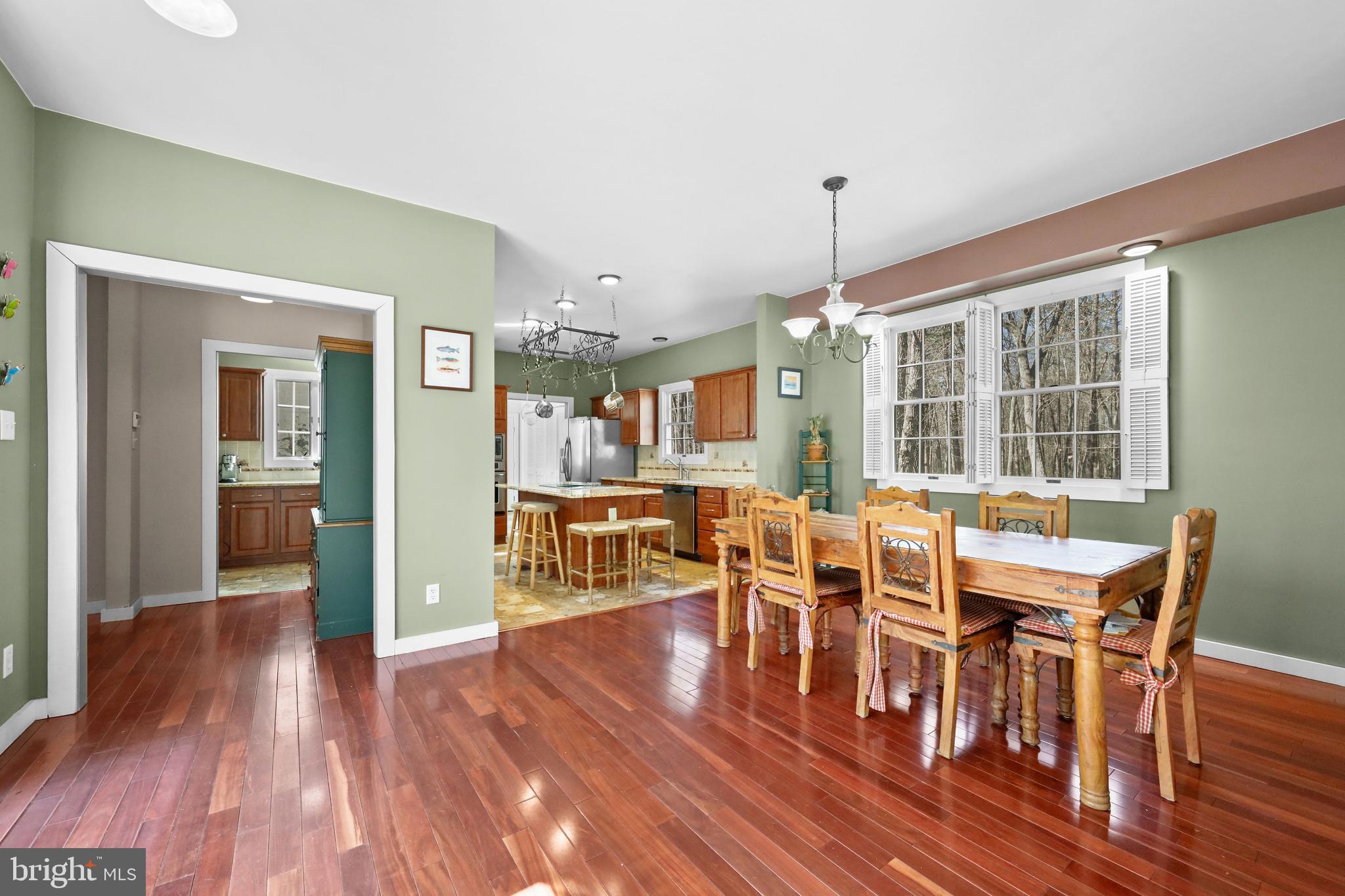 4 Ridge Court Medford, NJ 08055 - Photo 24 of 49 Dining Room