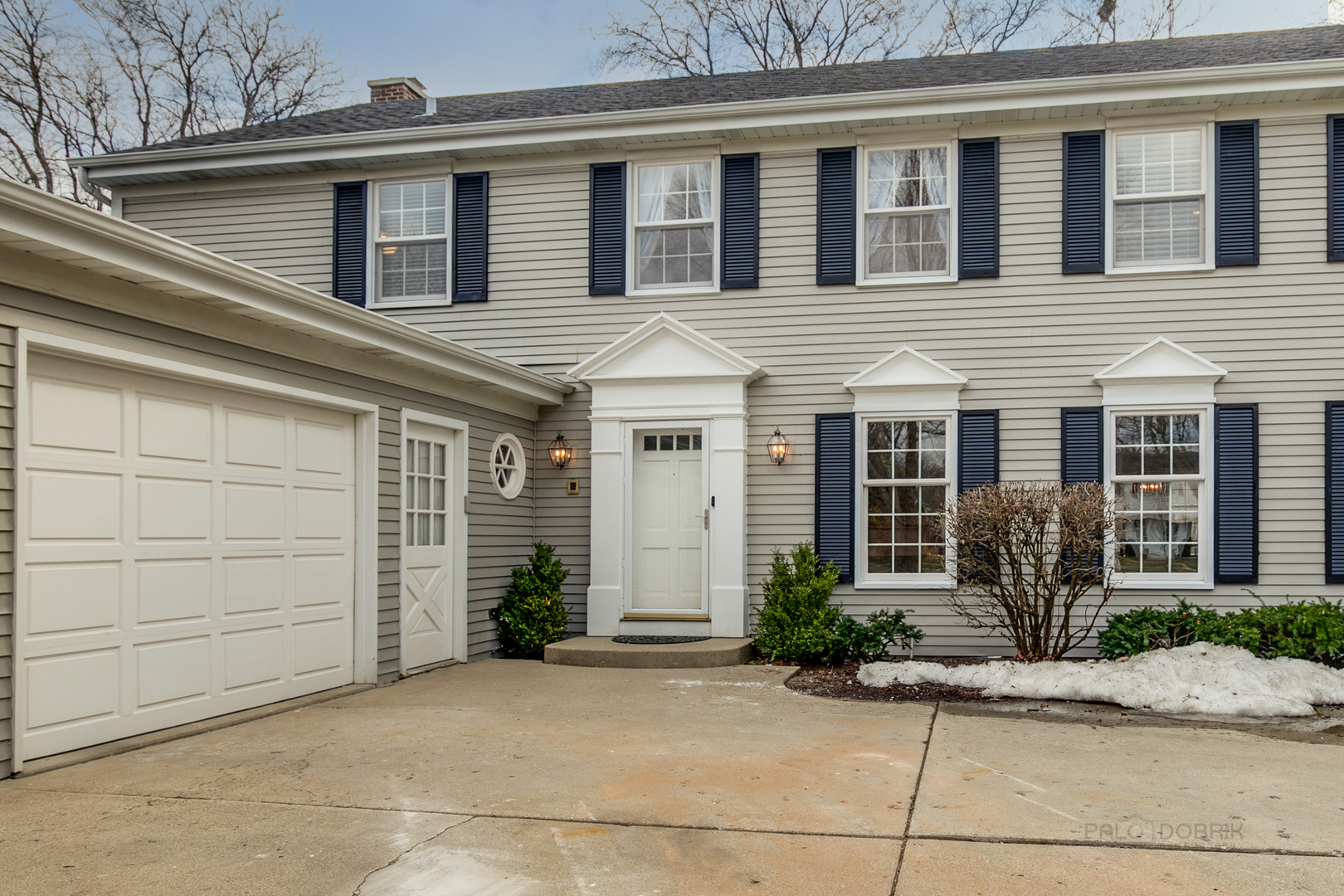 2461 Shannon Road Northbrook, IL 60062 - Photo 2 of 2 front view of a house