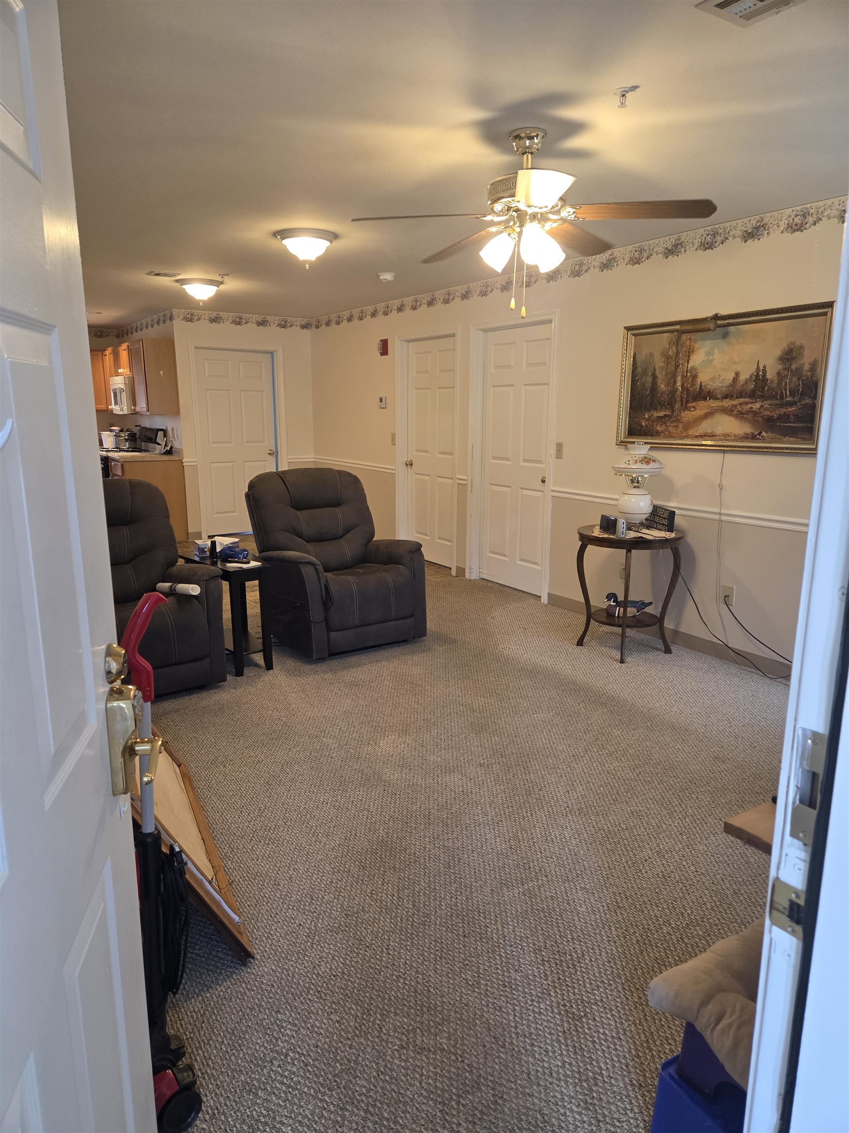 14 Tampa Drive, Unit B Rochester, NH 03867 - Photo 2 of 10