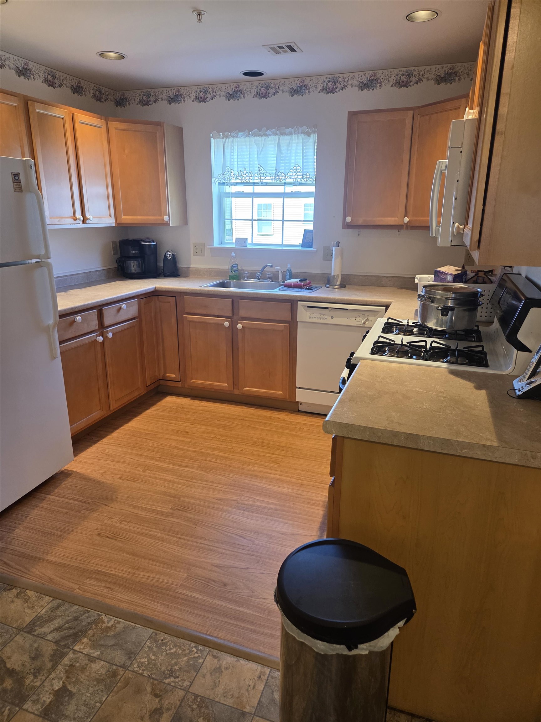 14 Tampa Drive, Unit B Rochester, NH 03867 - Photo 5 of 10