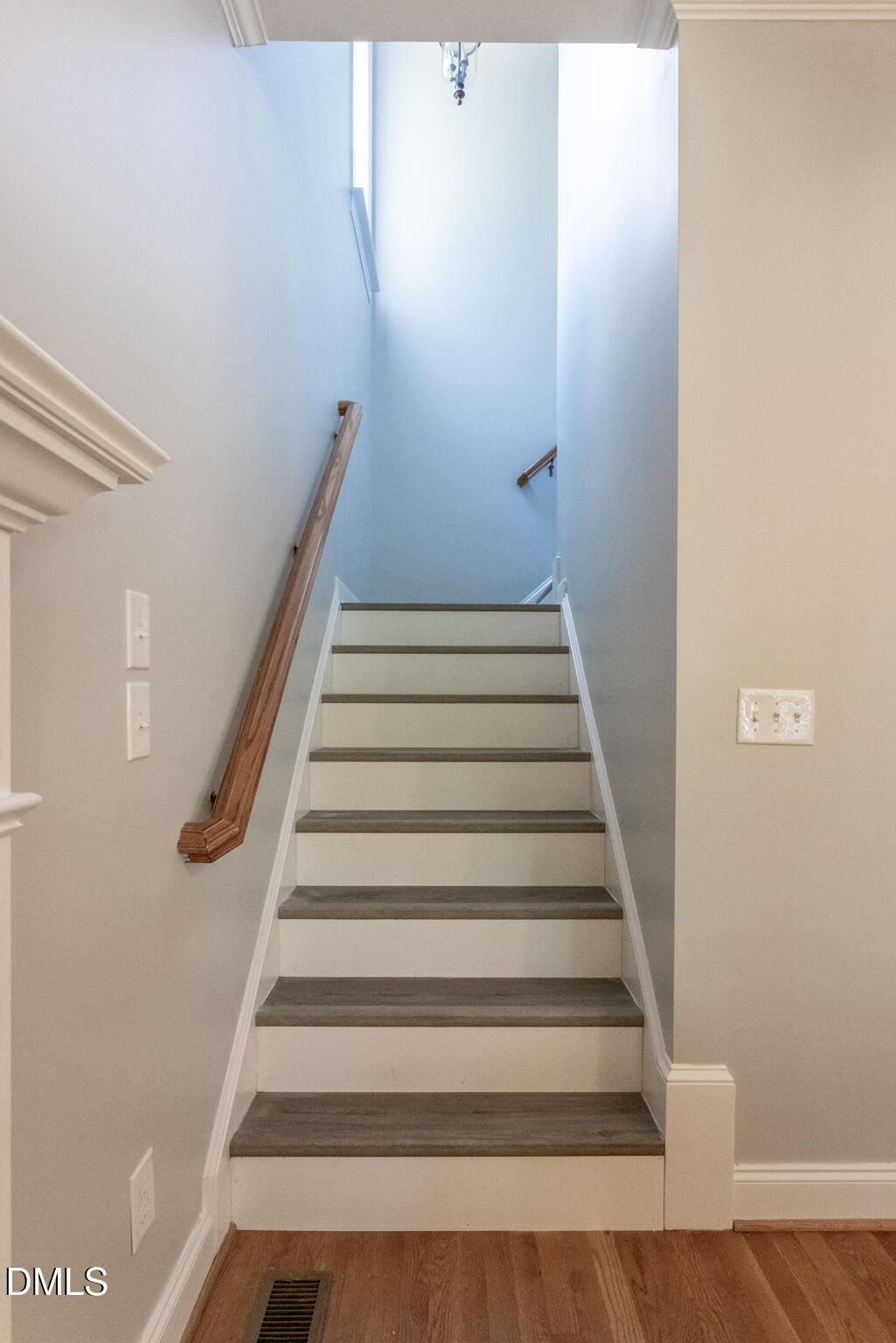 10 Highgrove Lane Durham, NC 27713 - Photo 16 of 41 a view of entryway