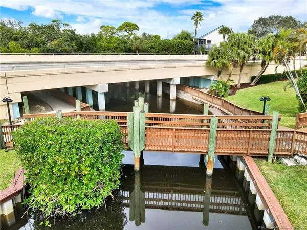 $189,000 | 1421 Northeast 14th Court, Unit Q20, Jensen Beach, FL 34957