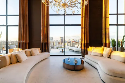 $16,113,450 | 1377 R. Leopoldo Couto Magalhães Júnior, Unit PH23