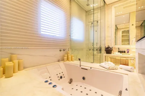 $16,113,450 | 1377 R. Leopoldo Couto Magalhães Júnior, Unit PH23