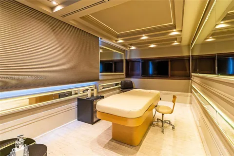 $16,113,450 | 1377 R. Leopoldo Couto Magalhães Júnior, Unit PH23