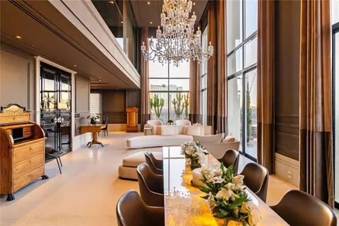 $16,113,450 | 1377 R. Leopoldo Couto Magalhães Júnior, Unit PH23