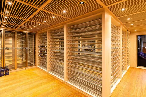 $16,113,450 | 1377 R. Leopoldo Couto Magalhães Júnior, Unit PH23