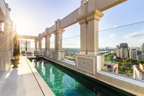 $16,113,450 | 1377 R. Leopoldo Couto Magalhães Júnior, Unit PH23