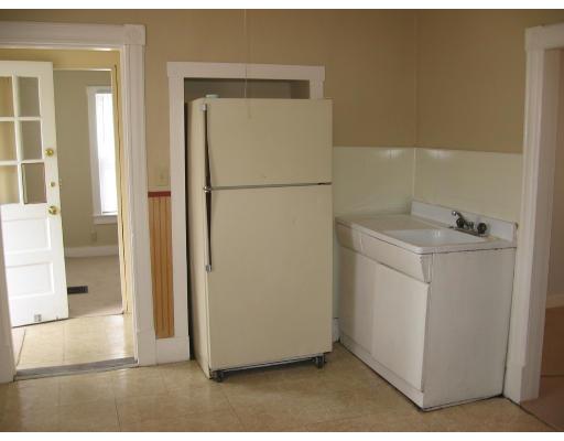 45 Hope Street Springfield, MA 01119 - Photo 4 of 10 a utility room with dryer and washer