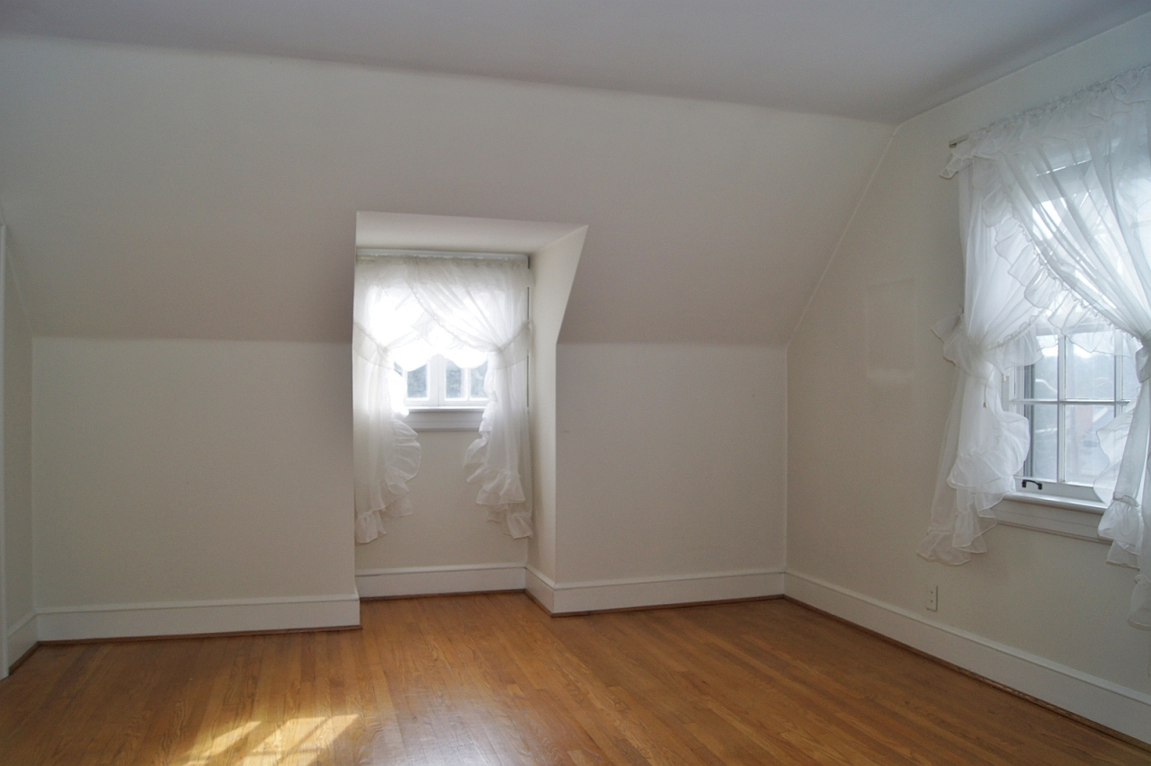 2527 Montvale Road Southwest Roanoke, VA 24015 - Photo 12 of 26 photo