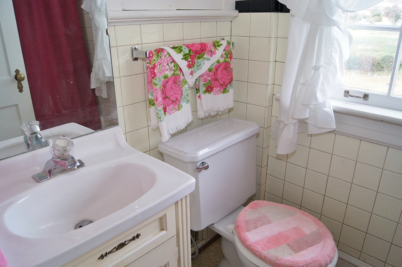 2527 Montvale Road Southwest Roanoke, VA 24015 - Photo 14 of 26 photo