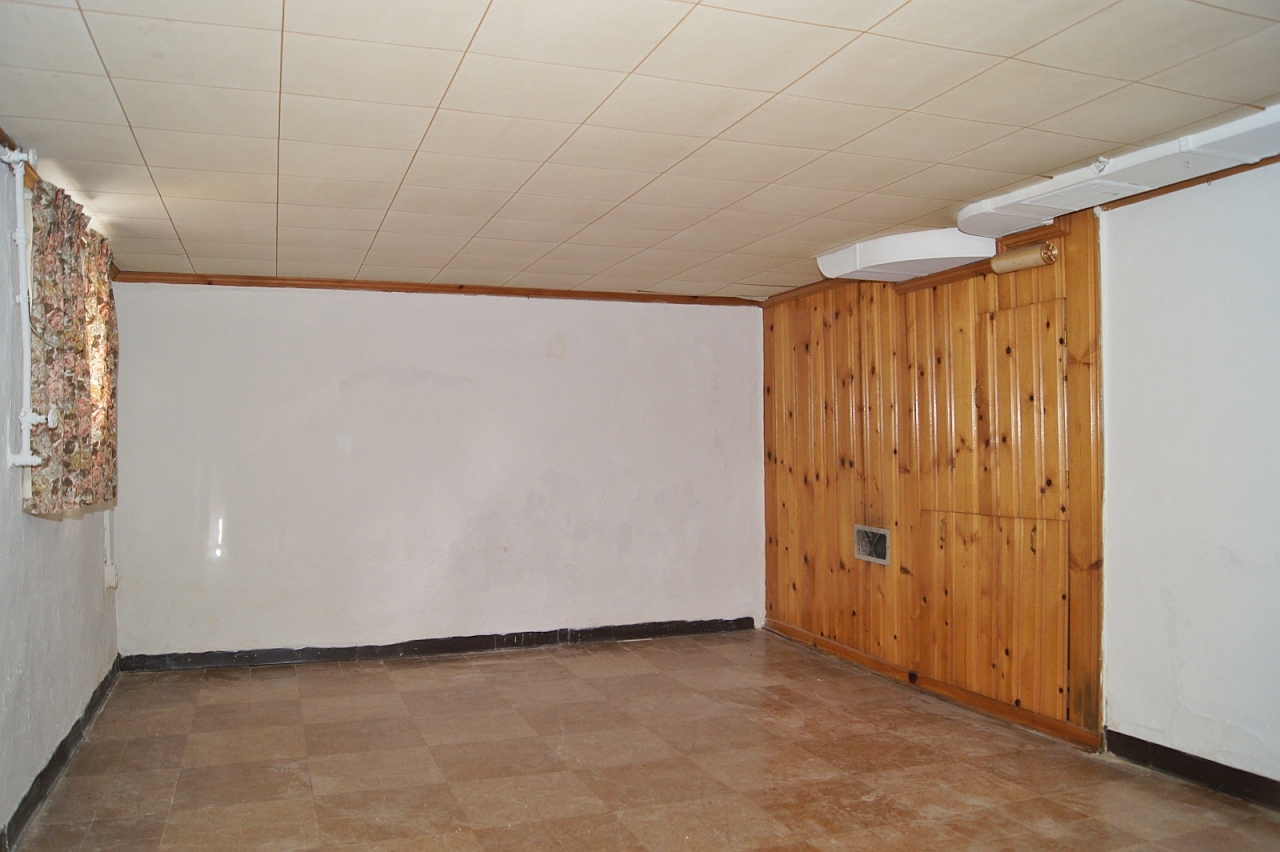 2527 Montvale Road Southwest Roanoke, VA 24015 - Photo 16 of 26 photo