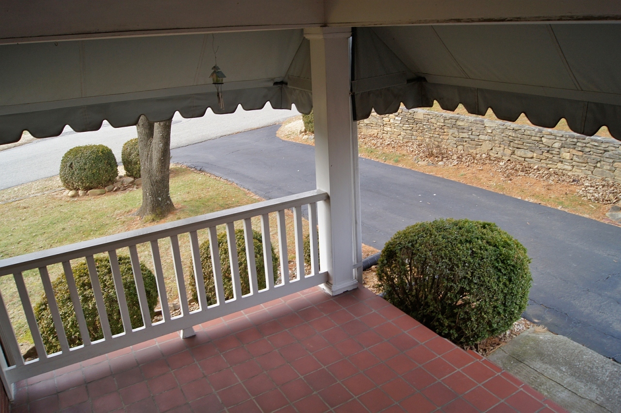 2527 Montvale Road Southwest Roanoke, VA 24015 - Photo 19 of 26 photo