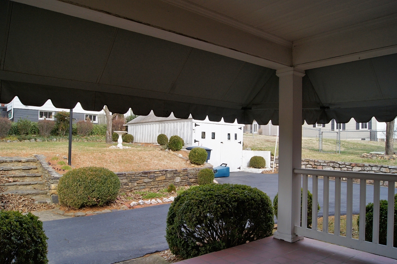 2527 Montvale Road Southwest Roanoke, VA 24015 - Photo 20 of 26 photo