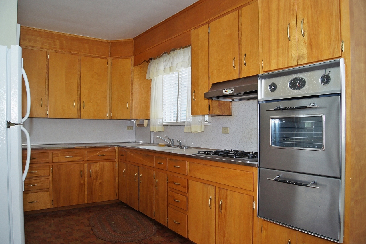 2527 Montvale Road Southwest Roanoke, VA 24015 - Photo 9 of 26 photo