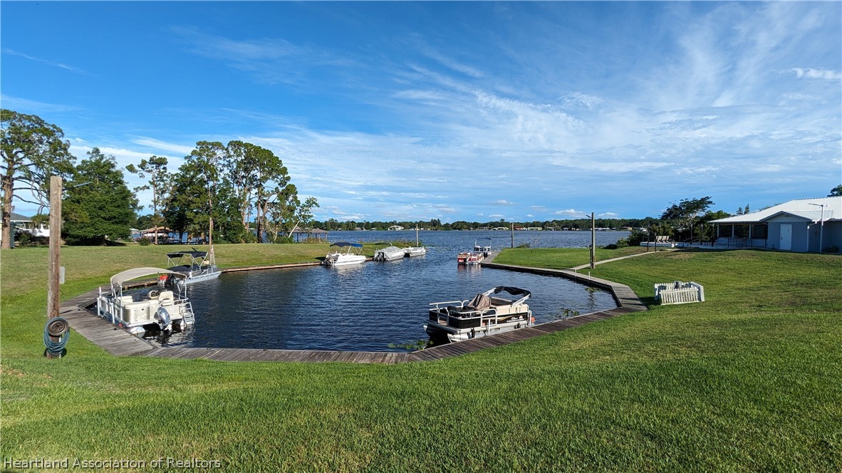 16 Quail Roost Road Lake Placid, FL 33852 - Photo 6 of 8