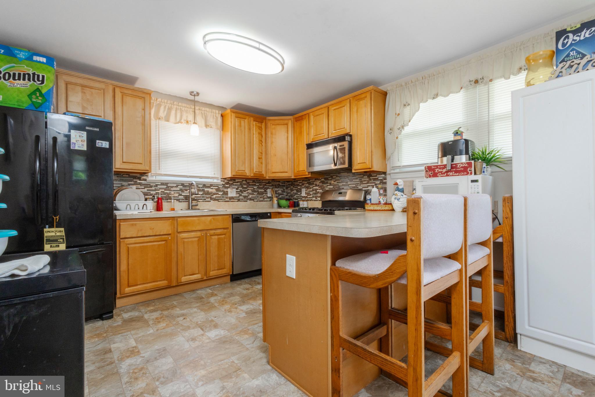 433 7th Avenue Lindenwold, NJ 08021 - Photo 2 of 17