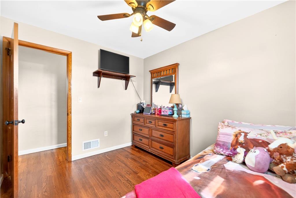 409 Pleasant Valley Road Bulger, PA 15019 - Photo 17 of 50