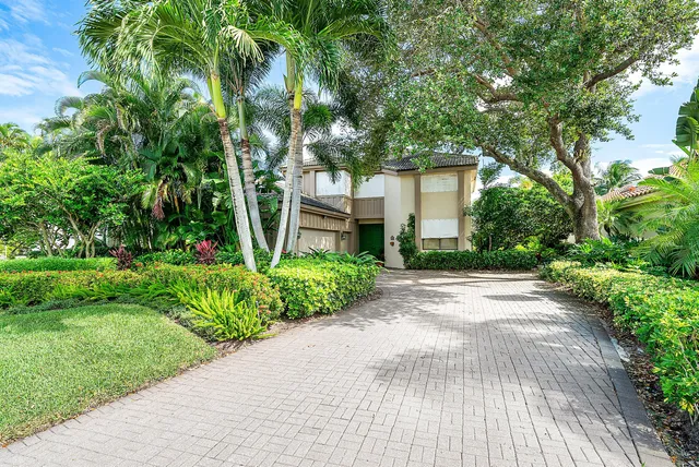 $1,795,000 | 13748 Le Havre Drive, Palm Beach Gardens, FL 33410