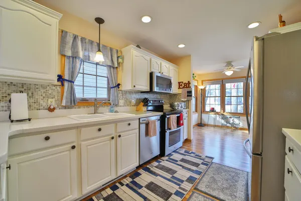 $374,900 | 14330 Northwoods Drive, Baxter, MN 56425